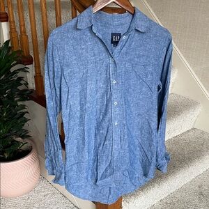 GAP Linen Chambray Blue Button-Down Shirt